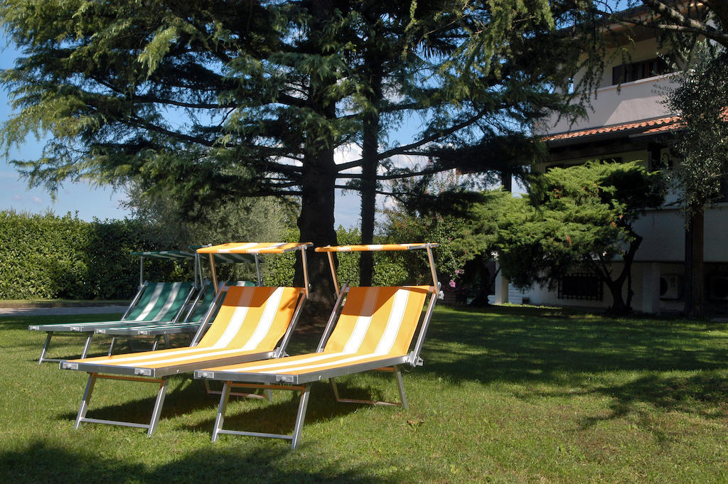 Relais Bb Pacengo Bed & Breakfast Лацизе Екстериор снимка