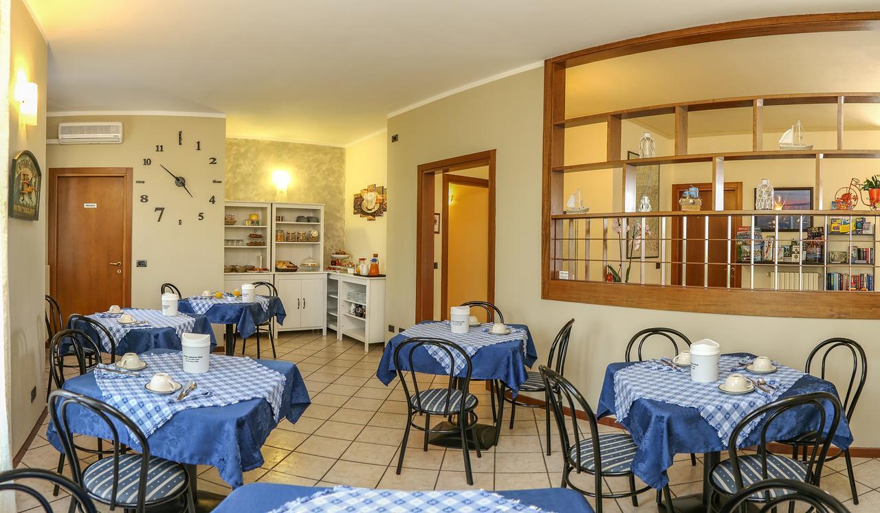 Relais Bb Pacengo Bed & Breakfast Лацизе Екстериор снимка